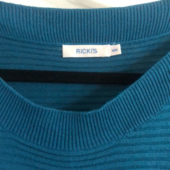 Ricki’s Sweater - Picture 2 of 2